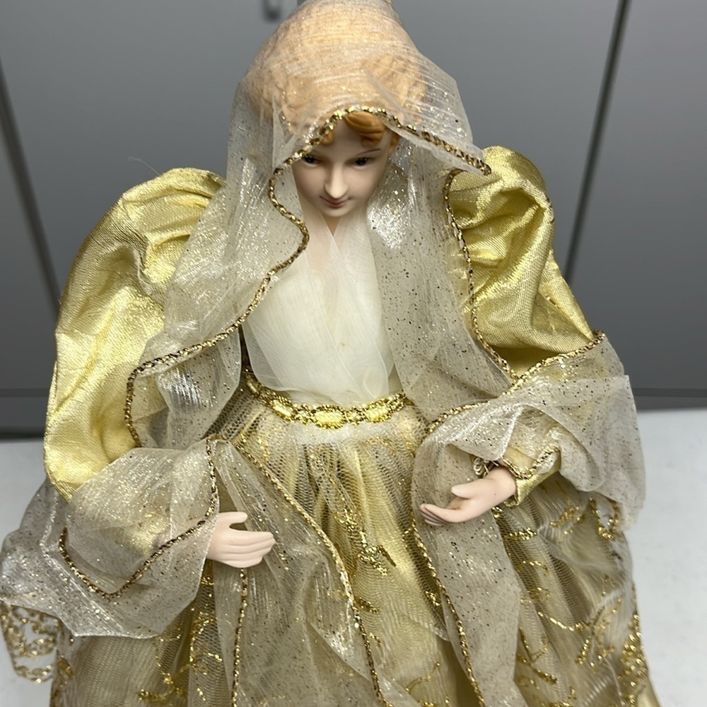 Large Angel Tree Topper - Picture 5 of 7